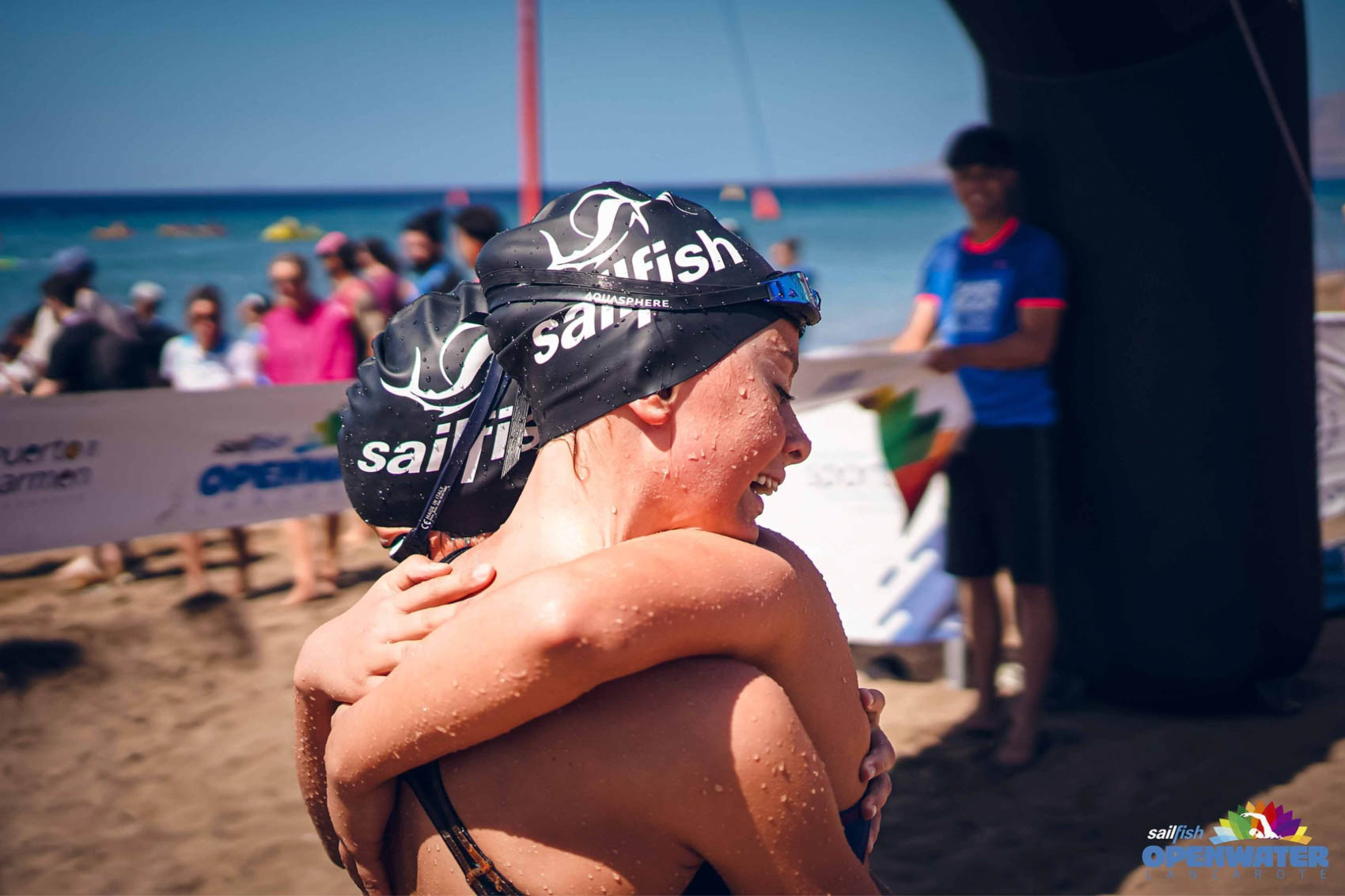 Natación en aguas abiertas en Lanzarote como referencia de material deportivo